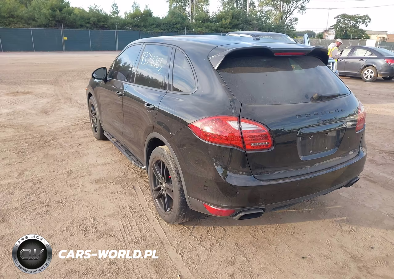 2012 Porsche Cayenne VIN:WP1AA2A21CLA00667 - 3