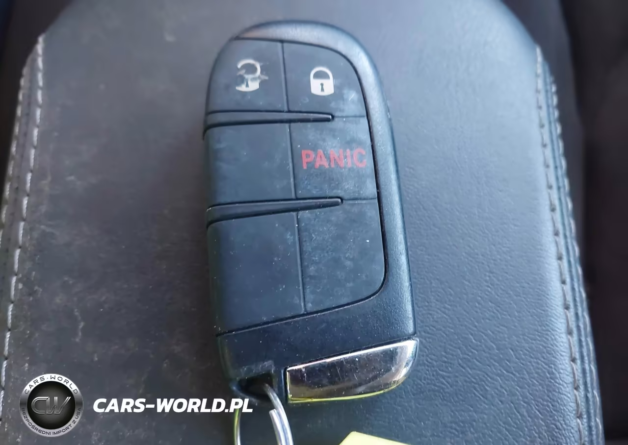 2023 Jeep Renegade Latitude 4X4 VIN:ZACNJDB13PPP16022 - 11