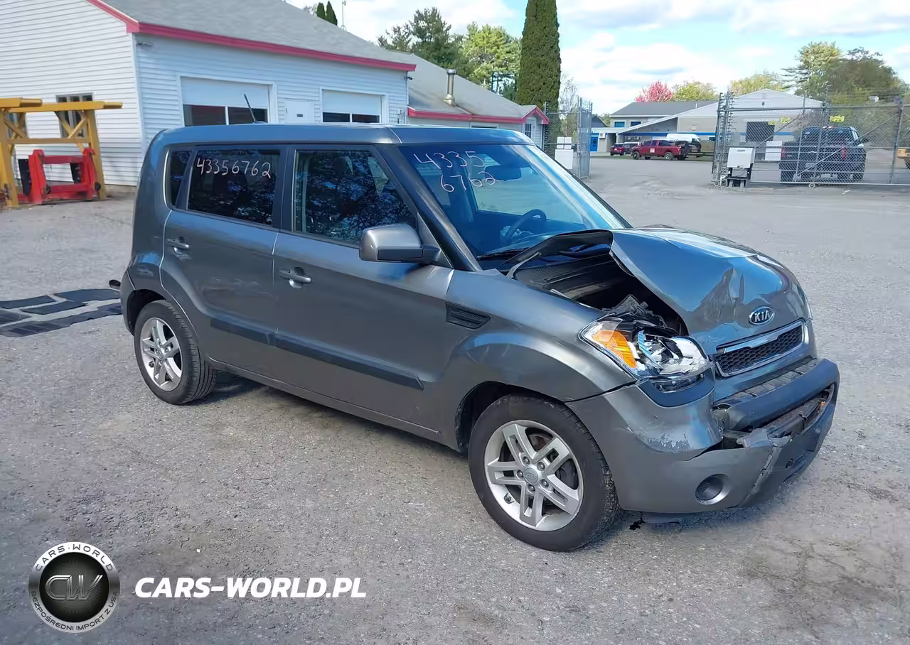 2011 Kia Soul +