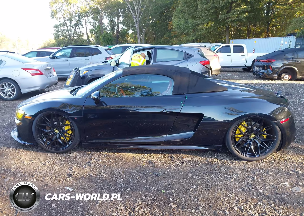 2011 Audi R8 5.2 VIN:WUAVNAFG0BN001966 - 15