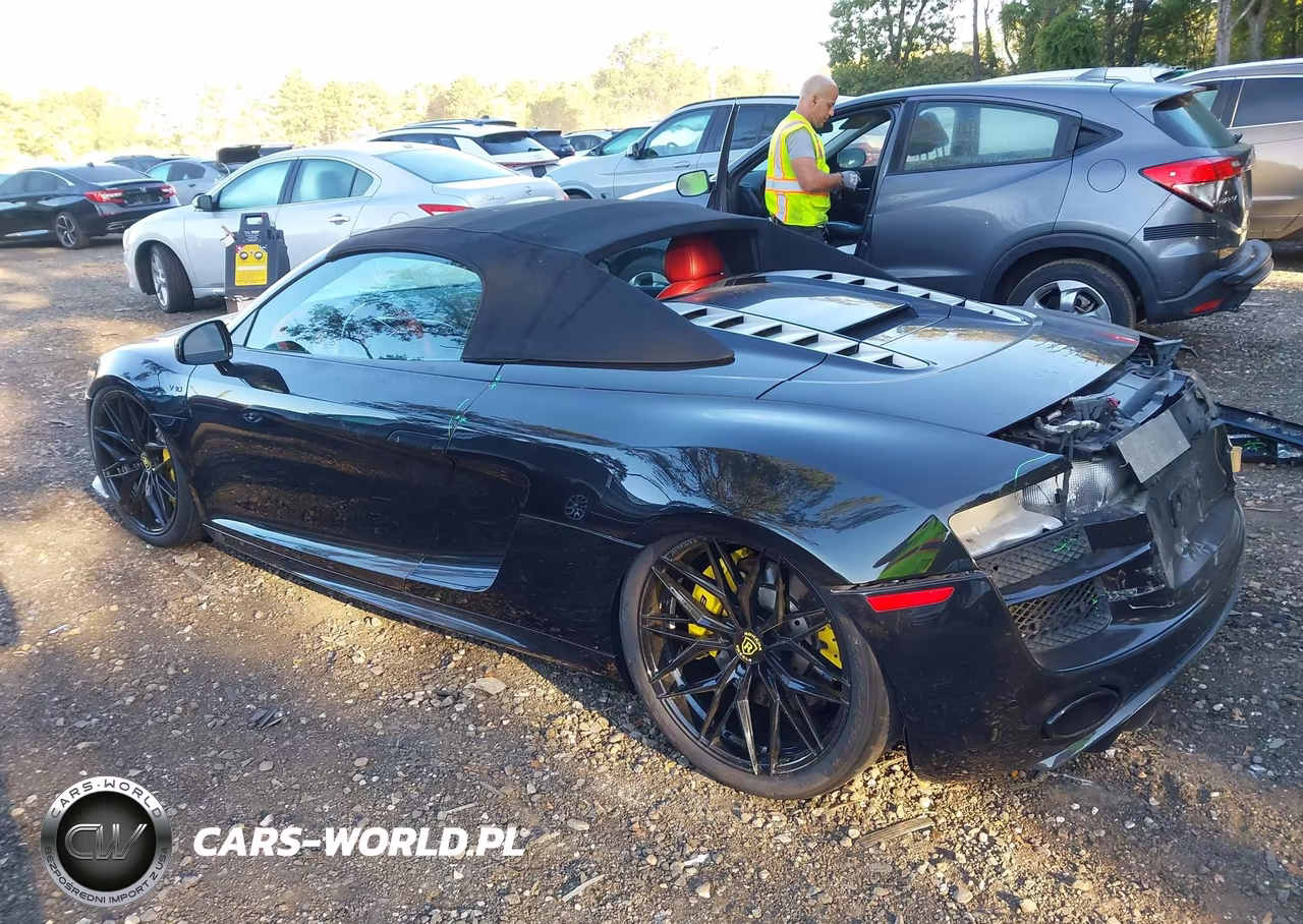 2011 Audi R8 5.2 VIN:WUAVNAFG0BN001966 - 3