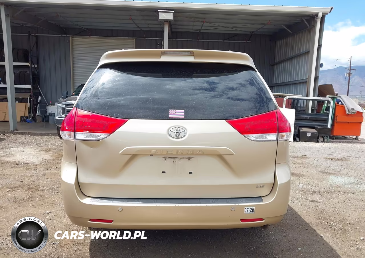 2012 Toyota Sienna Le V6 7 Passenger Auto Access Seat-Le V6 8 Passenger VIN:5TDKK3DC3CS205659 - 16