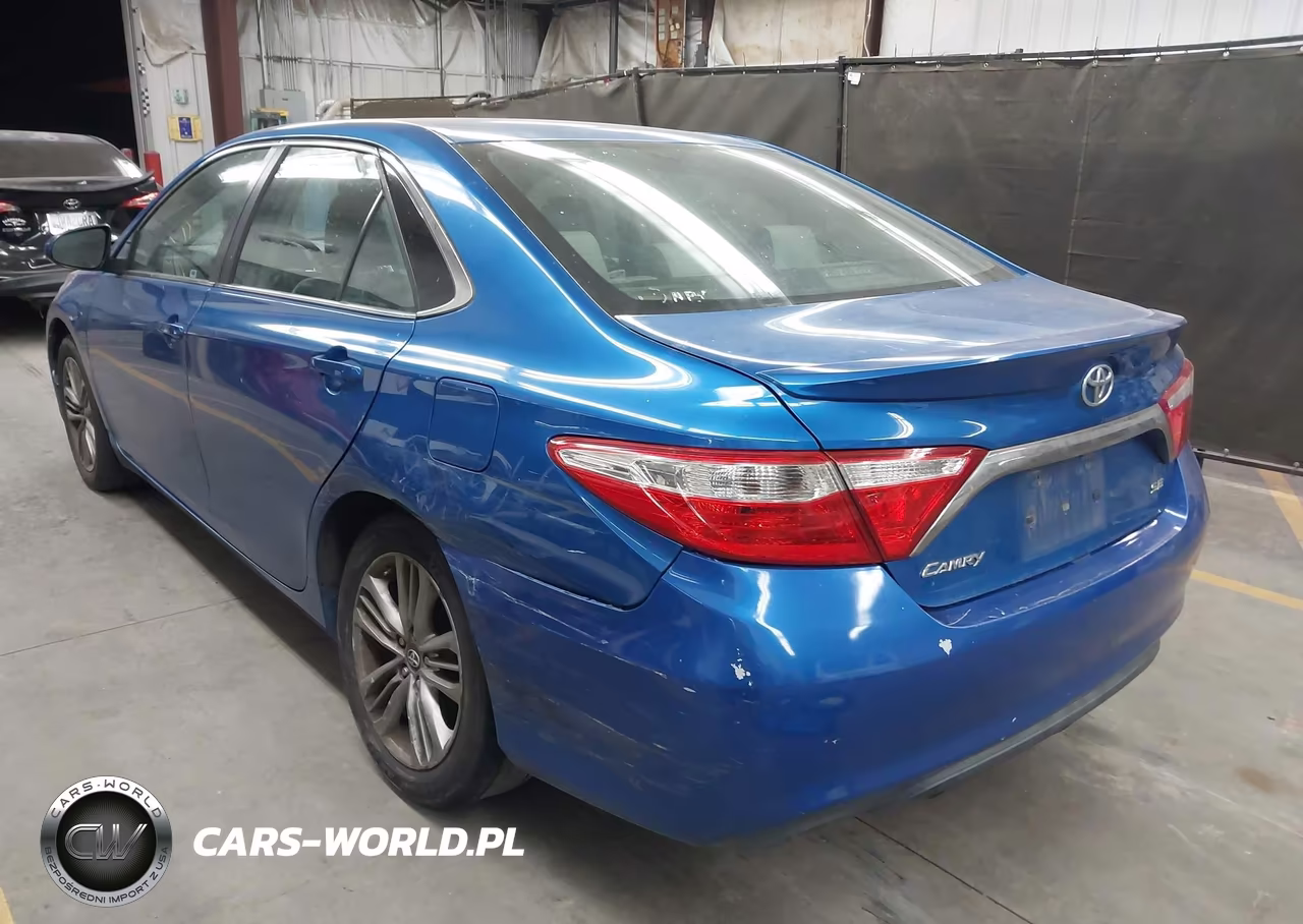 2017 Toyota Camry Se VIN:4T1BF1FK7HU754552 - 3