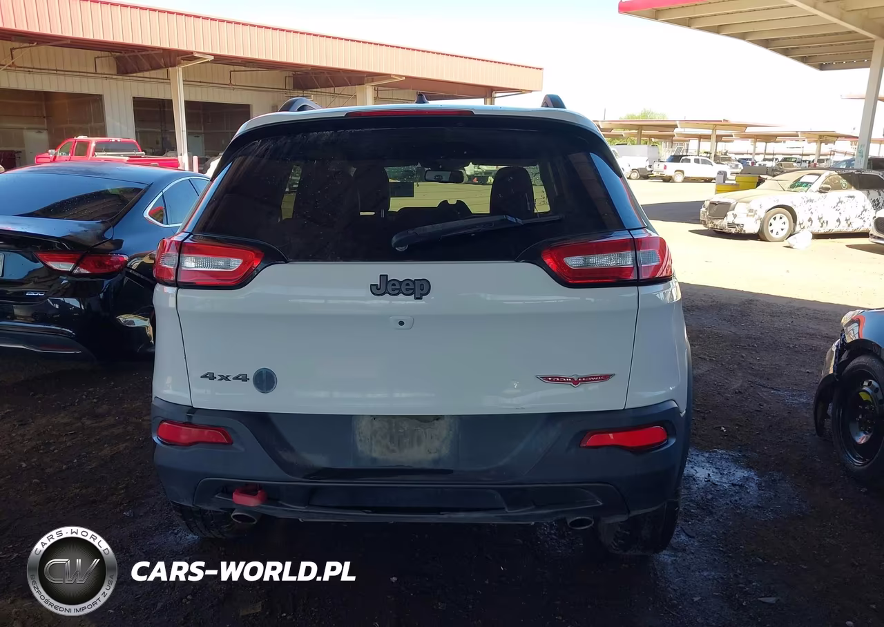 2015 Jeep Cherokee Trailhawk VIN:1C4PJMBS5FW787096 - 17