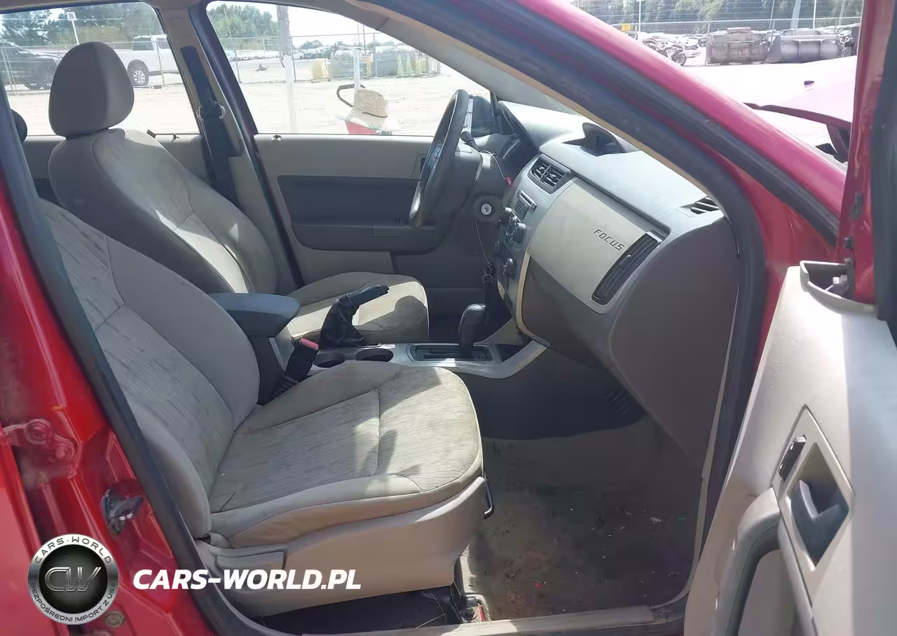 2010 Ford Focus Se VIN:1FAHP3FN8AW290740 - 5