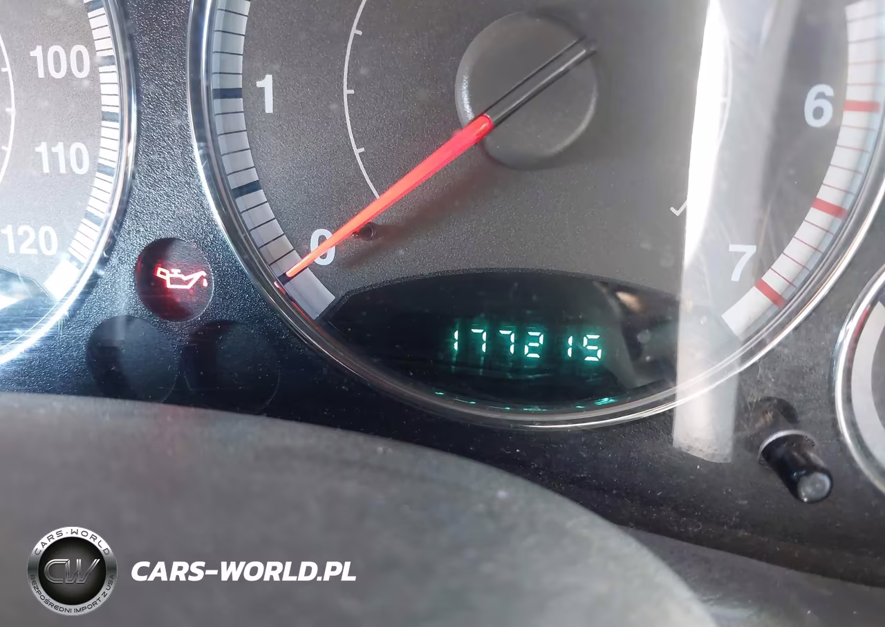 2005 Jeep Liberty Limited Edition VIN:1J4GL58K85W670564 - 16