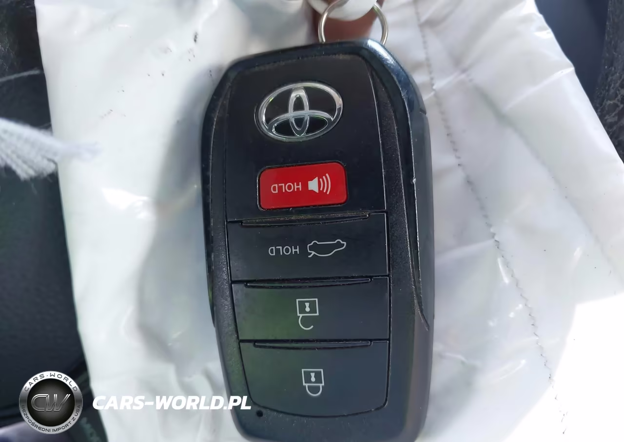2024 Toyota Corolla Hybrid Le VIN:JTDBCMFEXR3068246 - 11