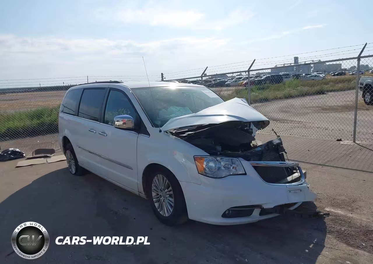 2015 Chrysler Town & Country Touring-L