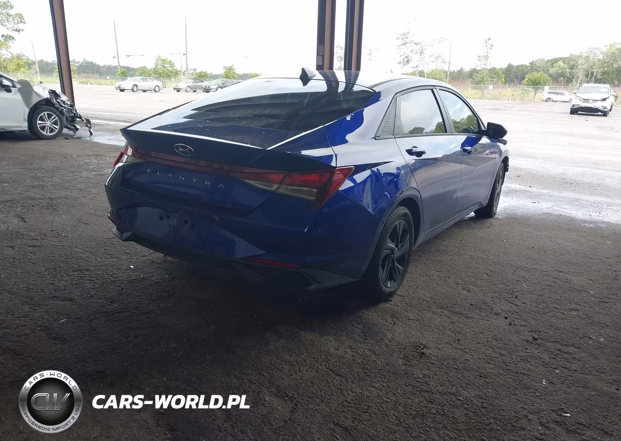 2023 Hyundai Elantra Sel VIN:KMHLM4AG2PU395673 - 4