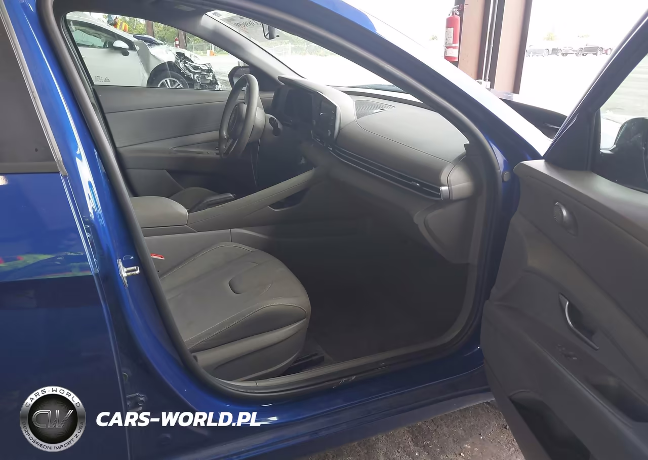 2023 Hyundai Elantra Sel VIN:KMHLM4AG2PU395673 - 5
