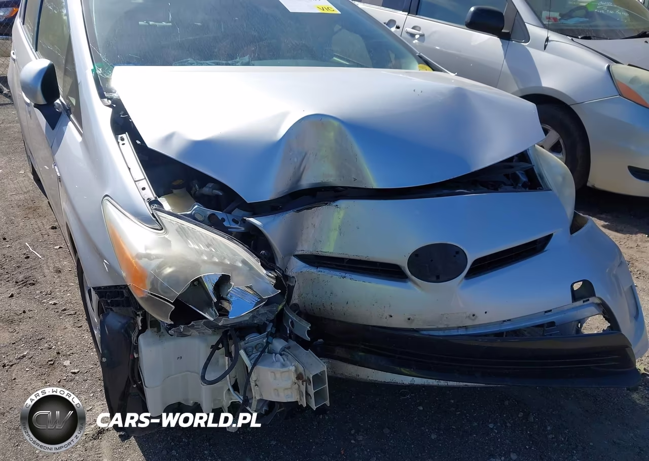 2013 Toyota Prius Two VIN:JTDKN3DU3D0345988 - 6