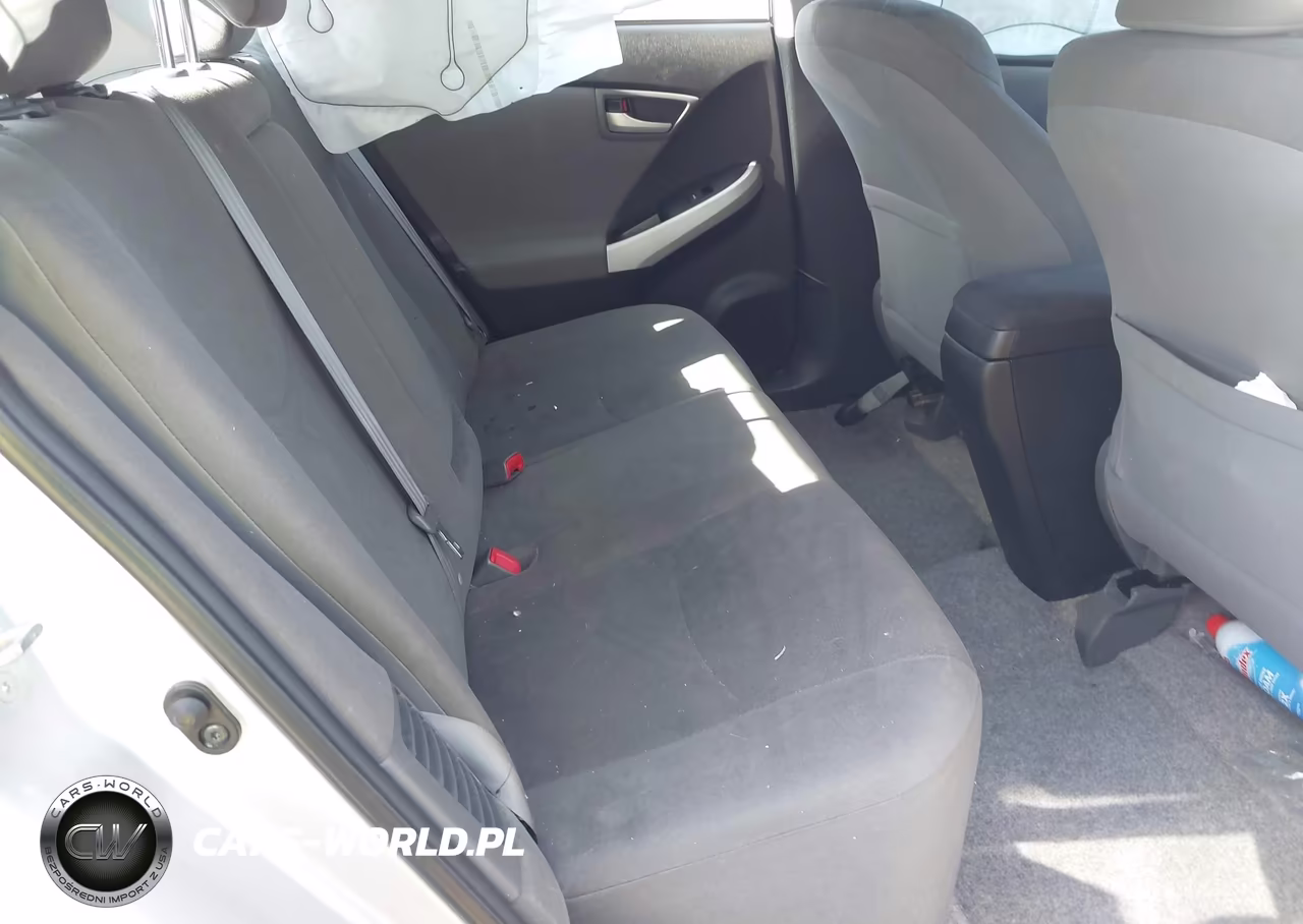 2013 Toyota Prius Two VIN:JTDKN3DU3D0345988 - 8