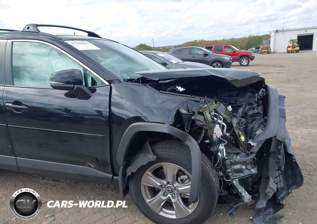 2025 Toyota Rav4 Xle VIN:2T3P1RFVXSW550307 - 17