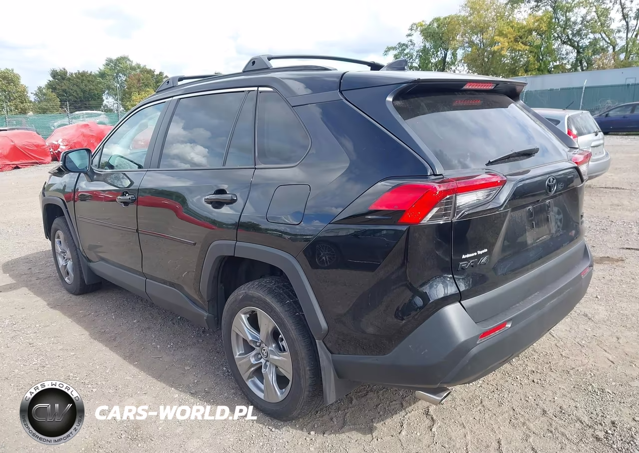 2025 Toyota Rav4 Xle VIN:2T3P1RFVXSW550307 - 3