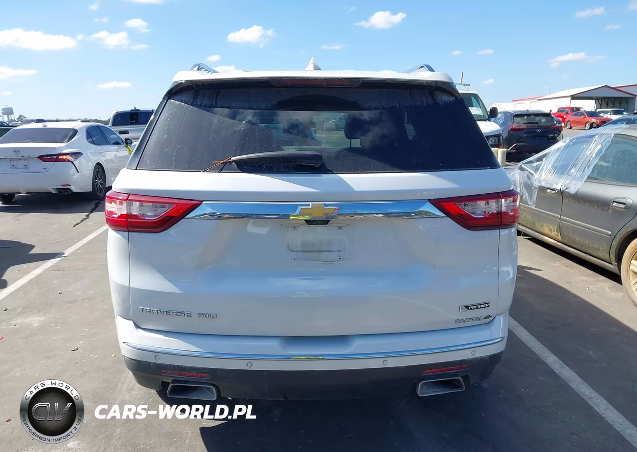 2018 Chevrolet Traverse Premier VIN:1GNEVJKW9JJ123443 - 16