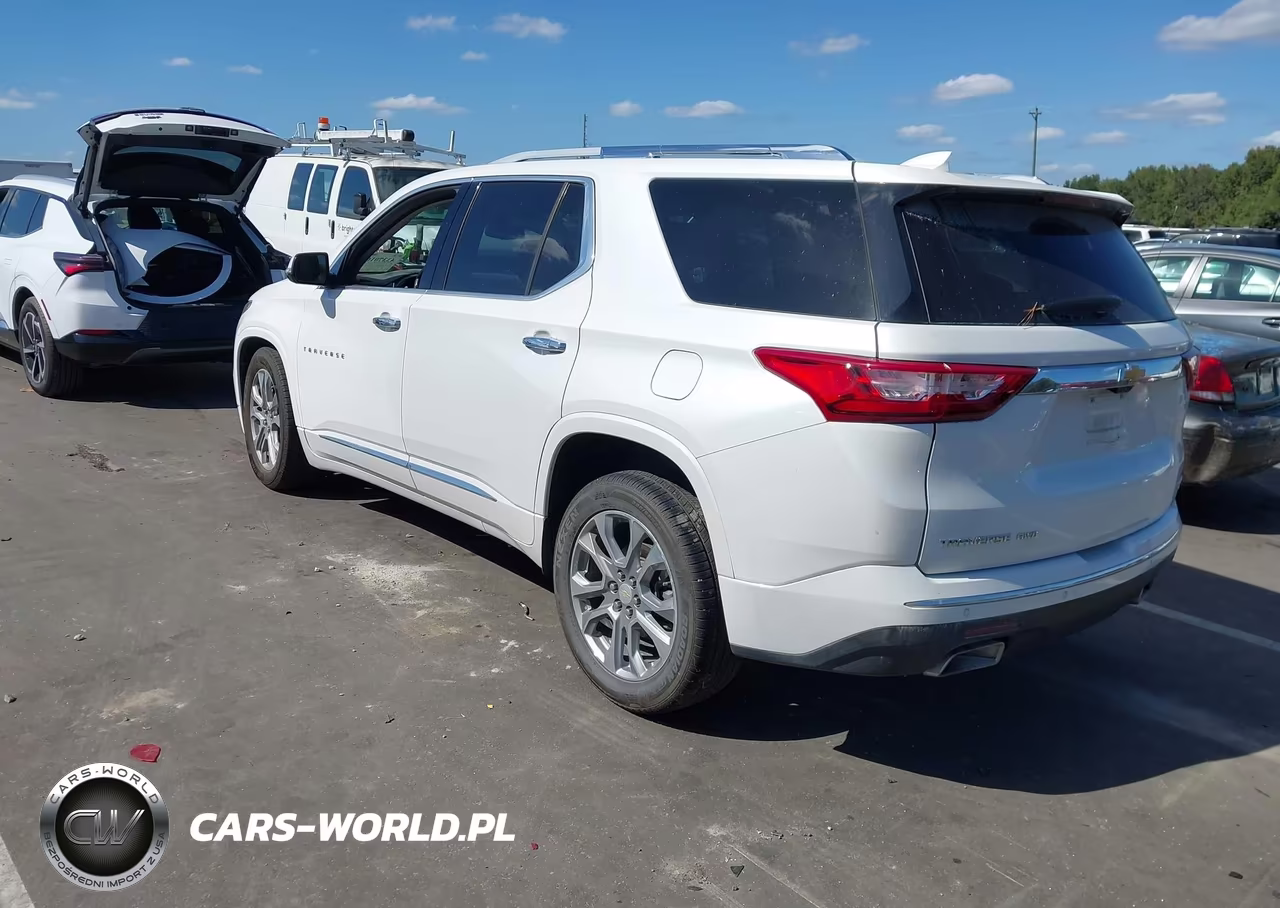 2018 Chevrolet Traverse Premier VIN:1GNEVJKW9JJ123443 - 3
