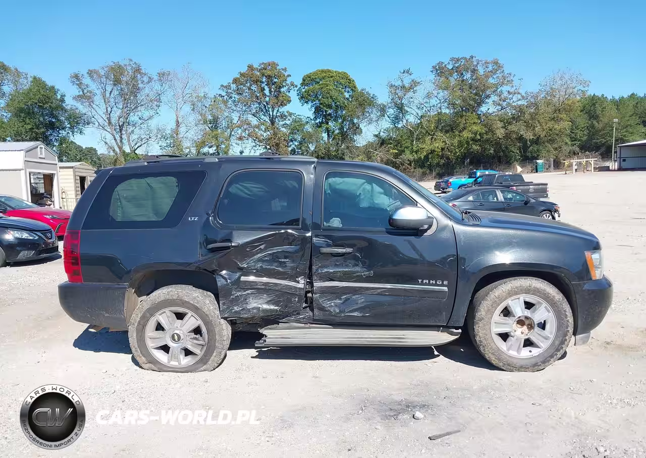 2010 Chevrolet Tahoe Ltz VIN:1GNUCCE09AR191635 - 13
