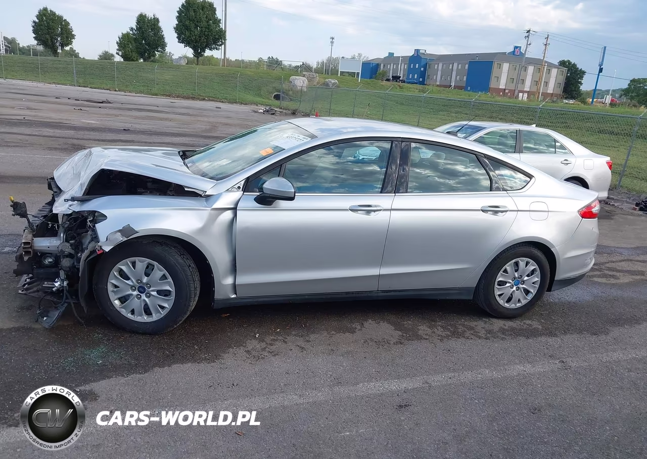 2013 Ford Fusion S VIN:3FA6P0G78DR195835 - 15