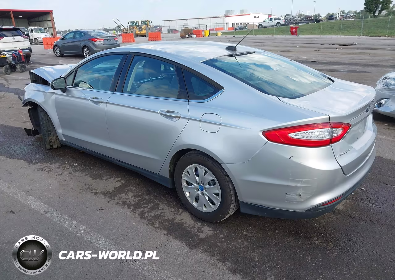 2013 Ford Fusion S VIN:3FA6P0G78DR195835 - 3