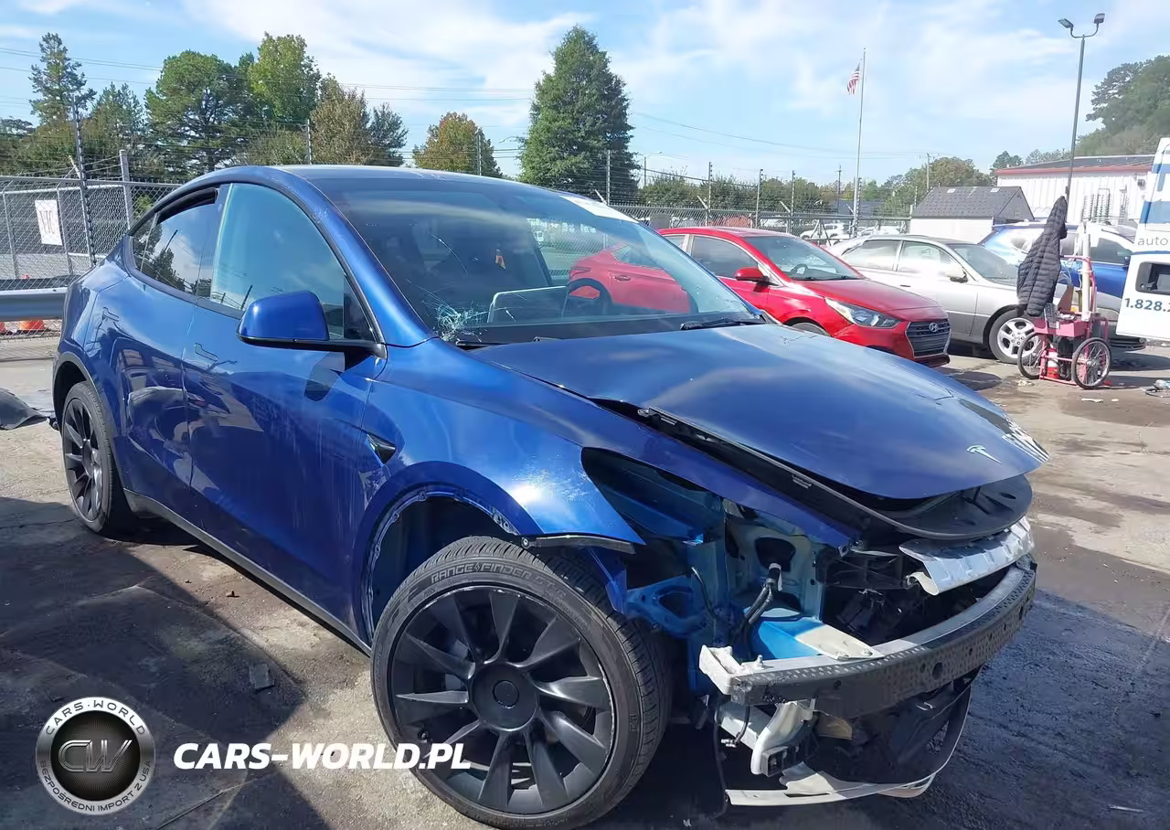 2022 Tesla Model Y Long Range Dual Motor All-Wheel Drive