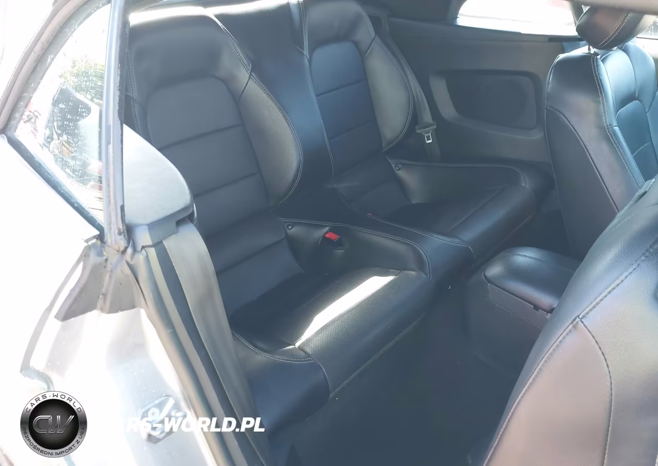 2020 Ford Mustang Ecoboost Premium VIN:1FATP8UH1L5184675 - 8