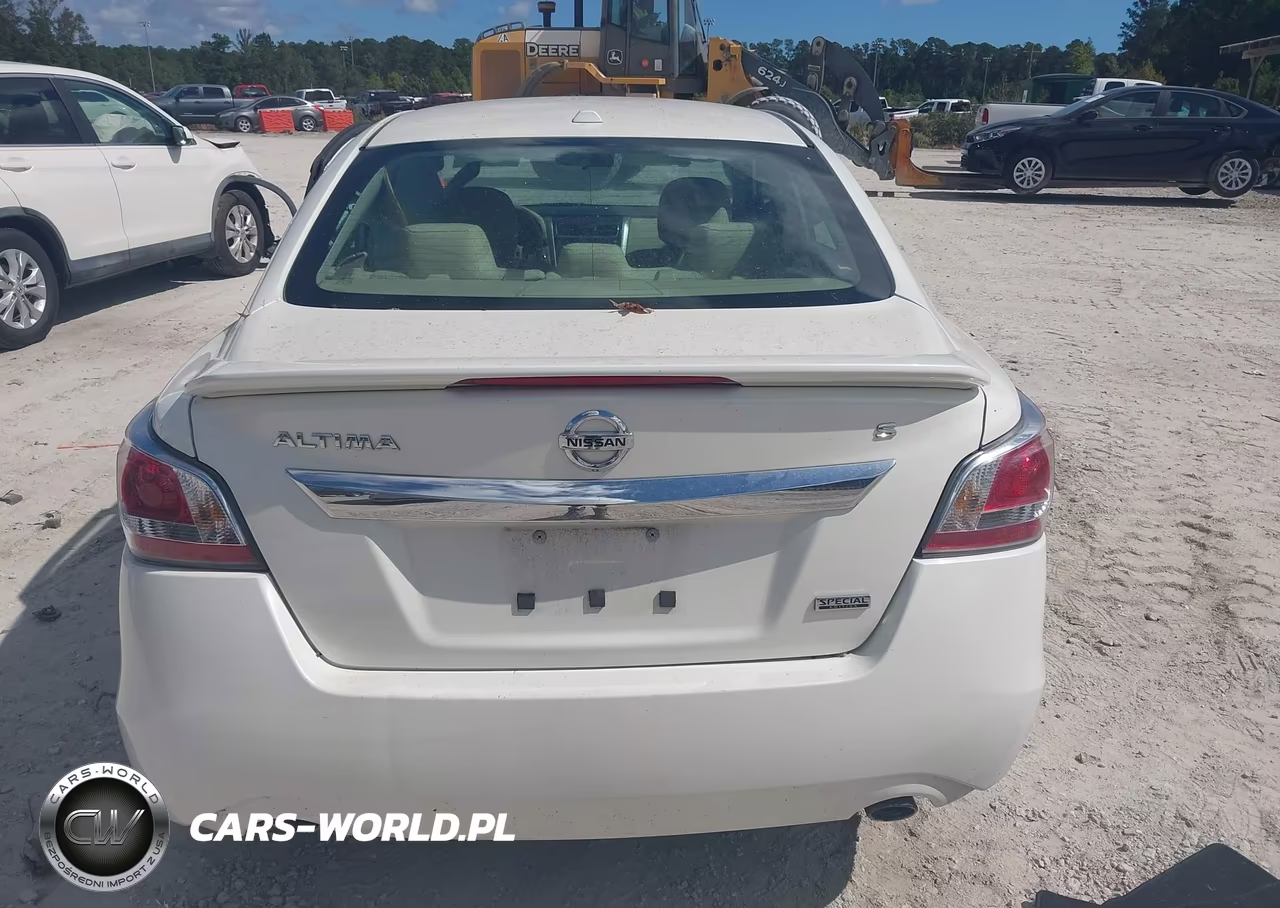 2015 Nissan Altima 2.5 S VIN:1N4AL3APXFC576958 - 16