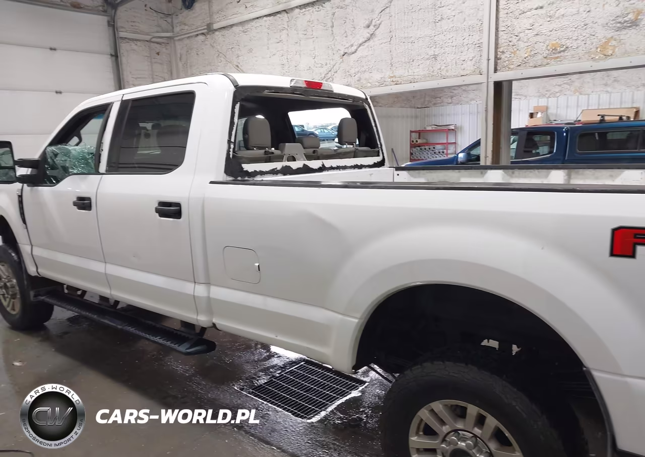 2018 Ford F-350 Xlt VIN:1FT8W3B65JEC00963 - 15