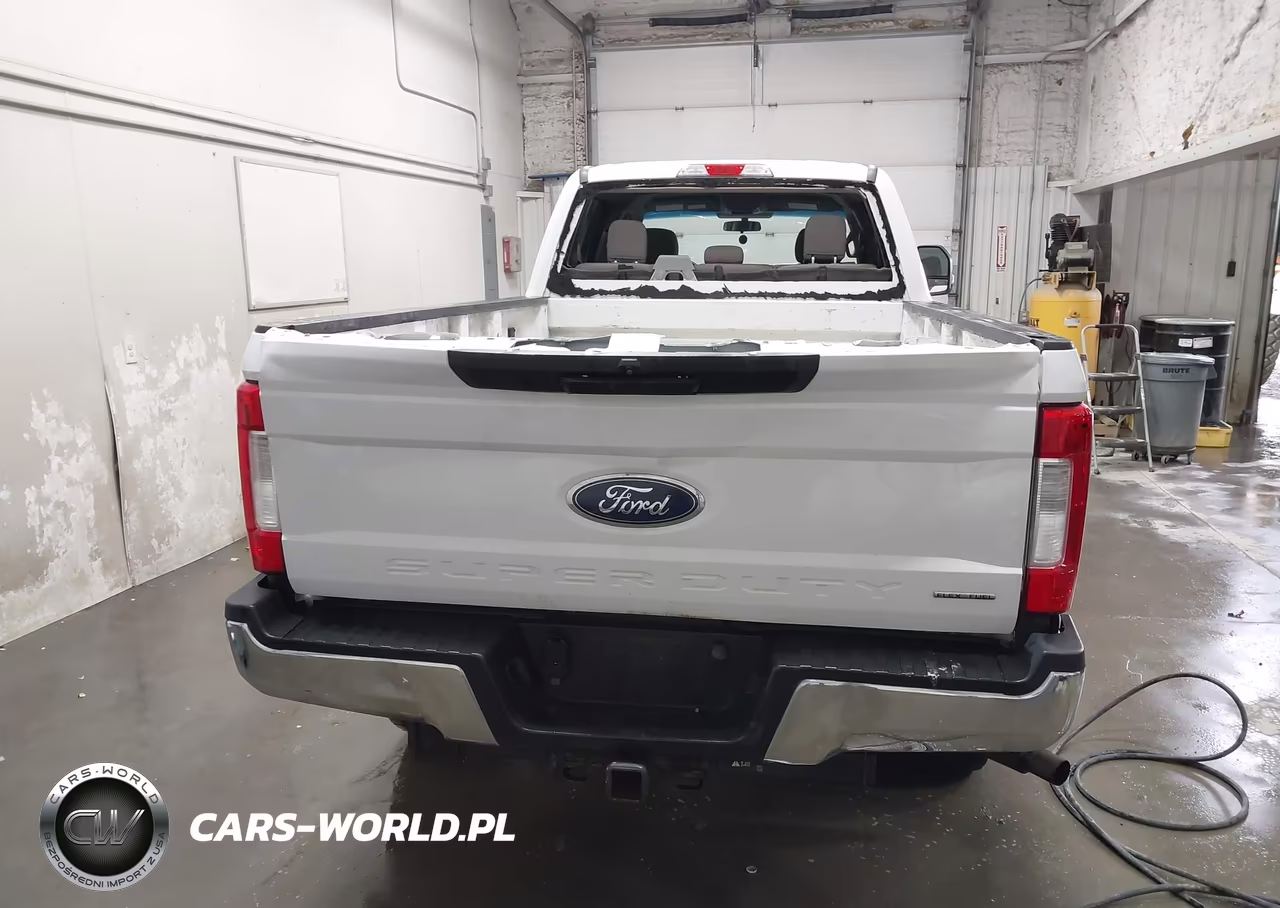 2018 Ford F-350 Xlt VIN:1FT8W3B65JEC00963 - 16