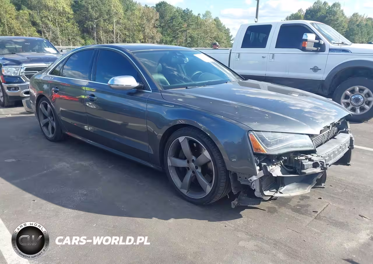 2014 Audi S8 4.0T