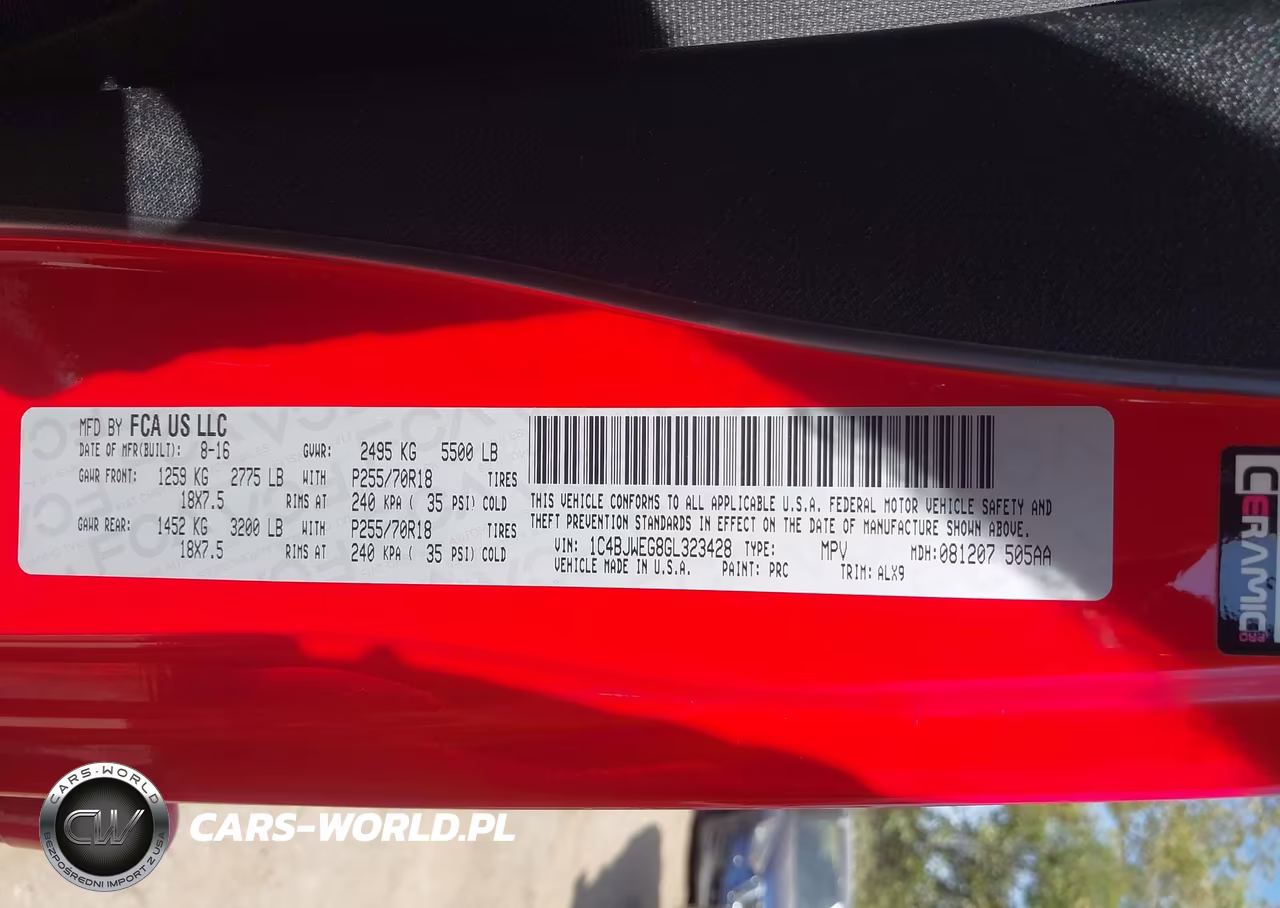 2016 Jeep Wrangler Unlimited Sahara VIN:1C4BJWEG8GL323428 - 9