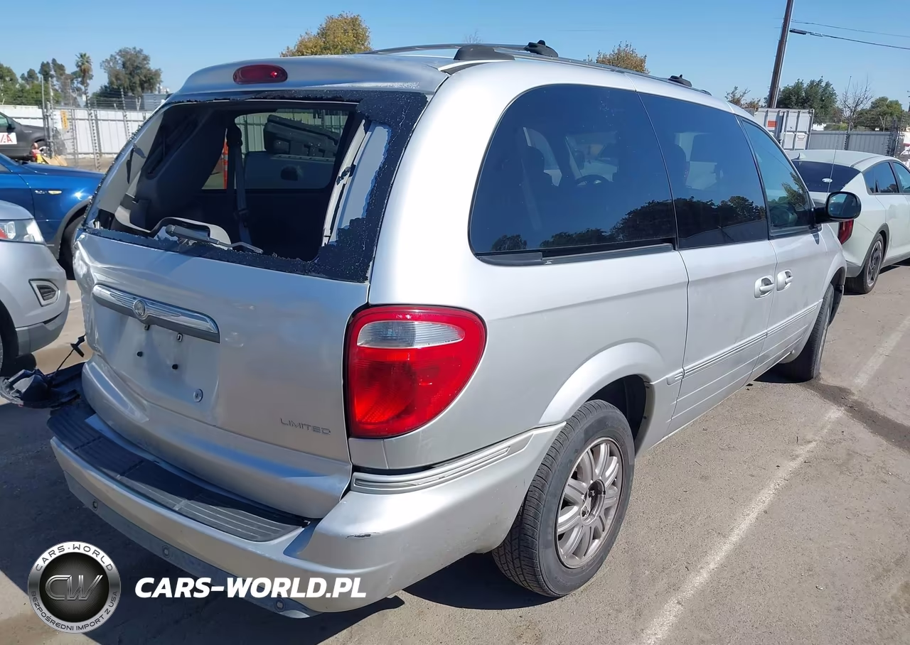 2005 Chrysler Town & Country Limited VIN:2C4GP64L05R213951 - 4