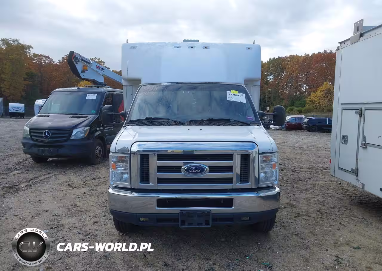 2017 Ford E-350 Cutaway VIN:1FDWE3F64HDC66923 - 12