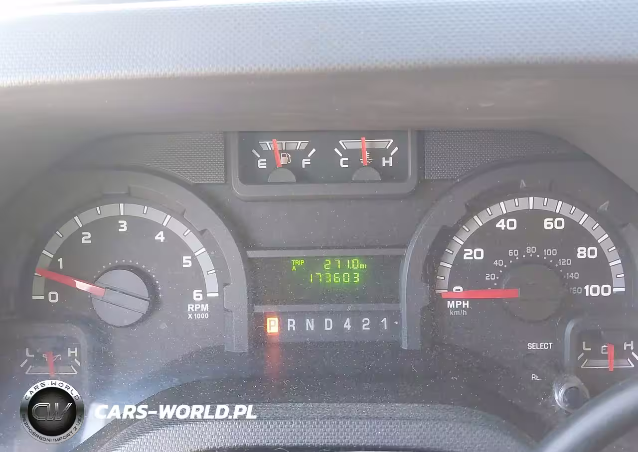 2017 Ford E-350 Cutaway VIN:1FDWE3F64HDC66923 - 5