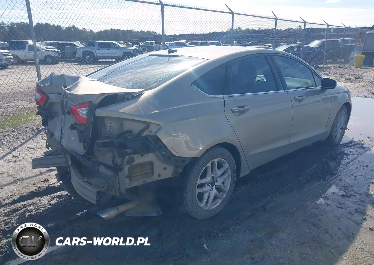 2015 Ford Fusion Se VIN:3FA6P0H79FR123186 - 4