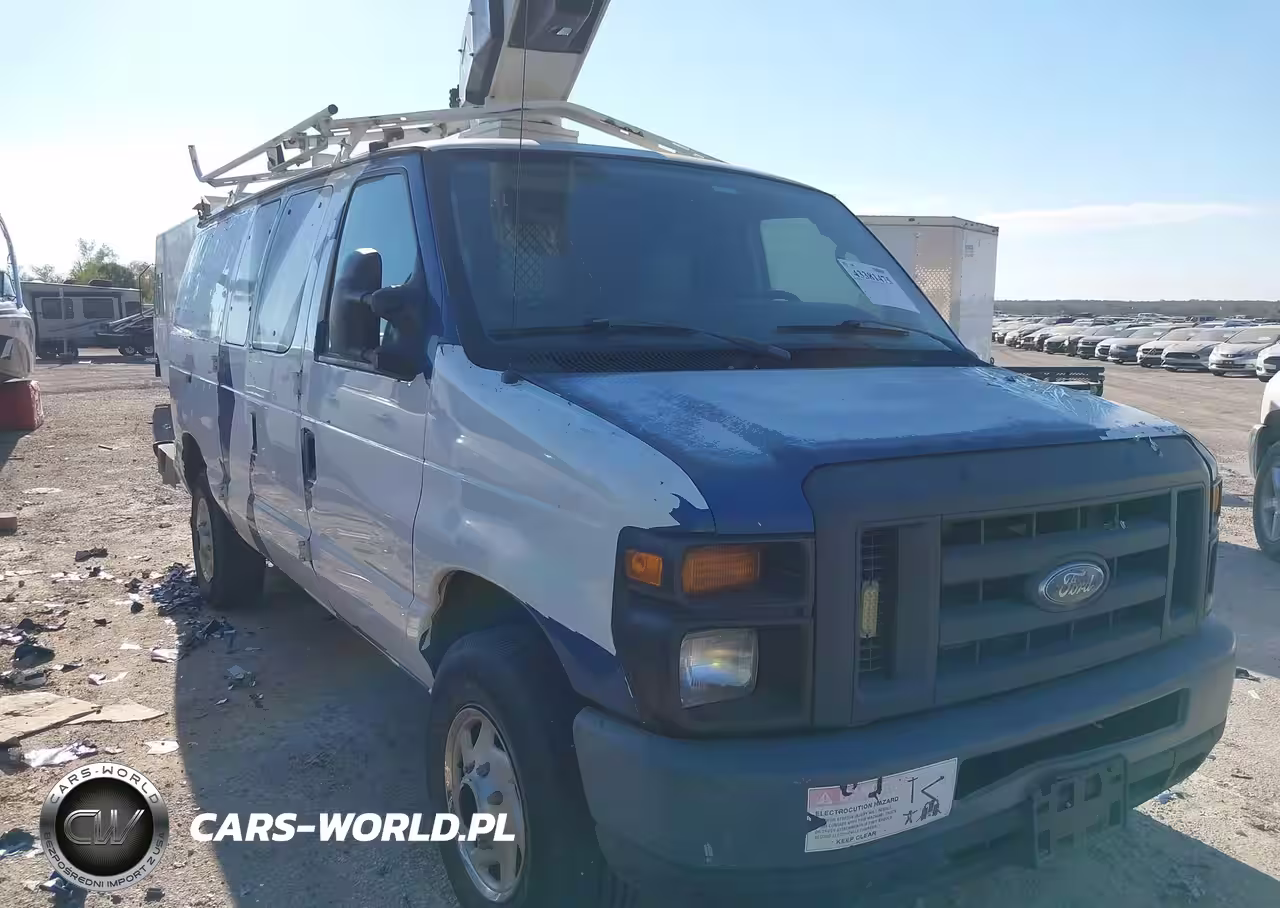 2013 Ford E-350 Super Duty Commercial