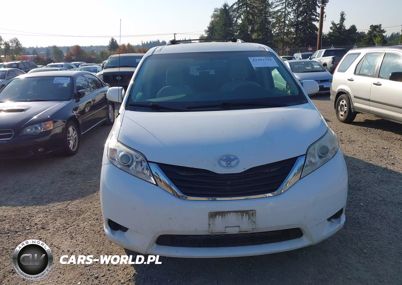 2012 Toyota Sienna Le 7 Passenger VIN:5TDJK3DC2CS040859 - 12