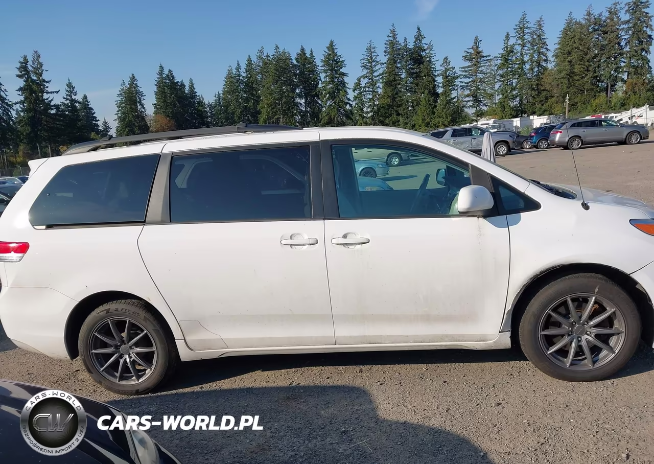 2012 Toyota Sienna Le 7 Passenger VIN:5TDJK3DC2CS040859 - 13
