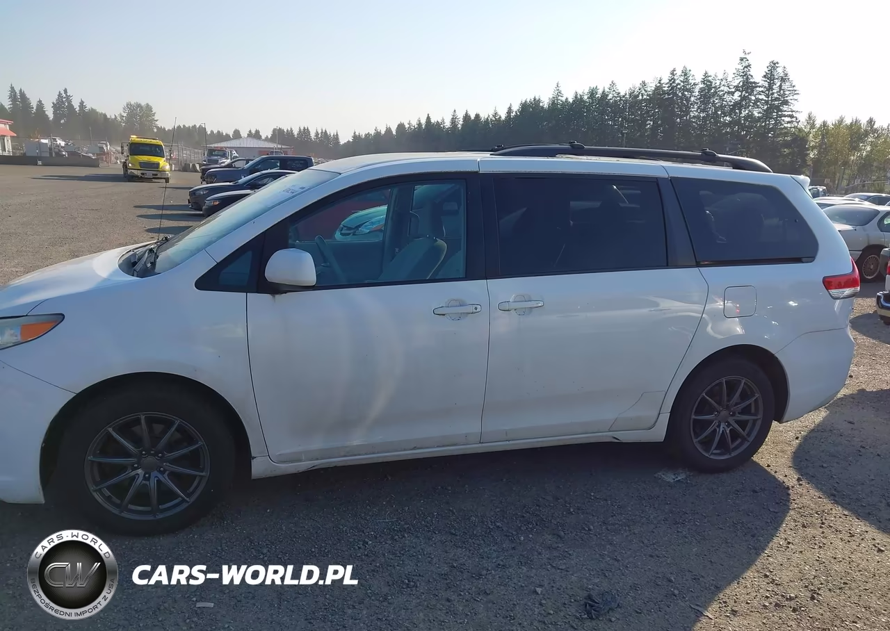 2012 Toyota Sienna Le 7 Passenger VIN:5TDJK3DC2CS040859 - 14