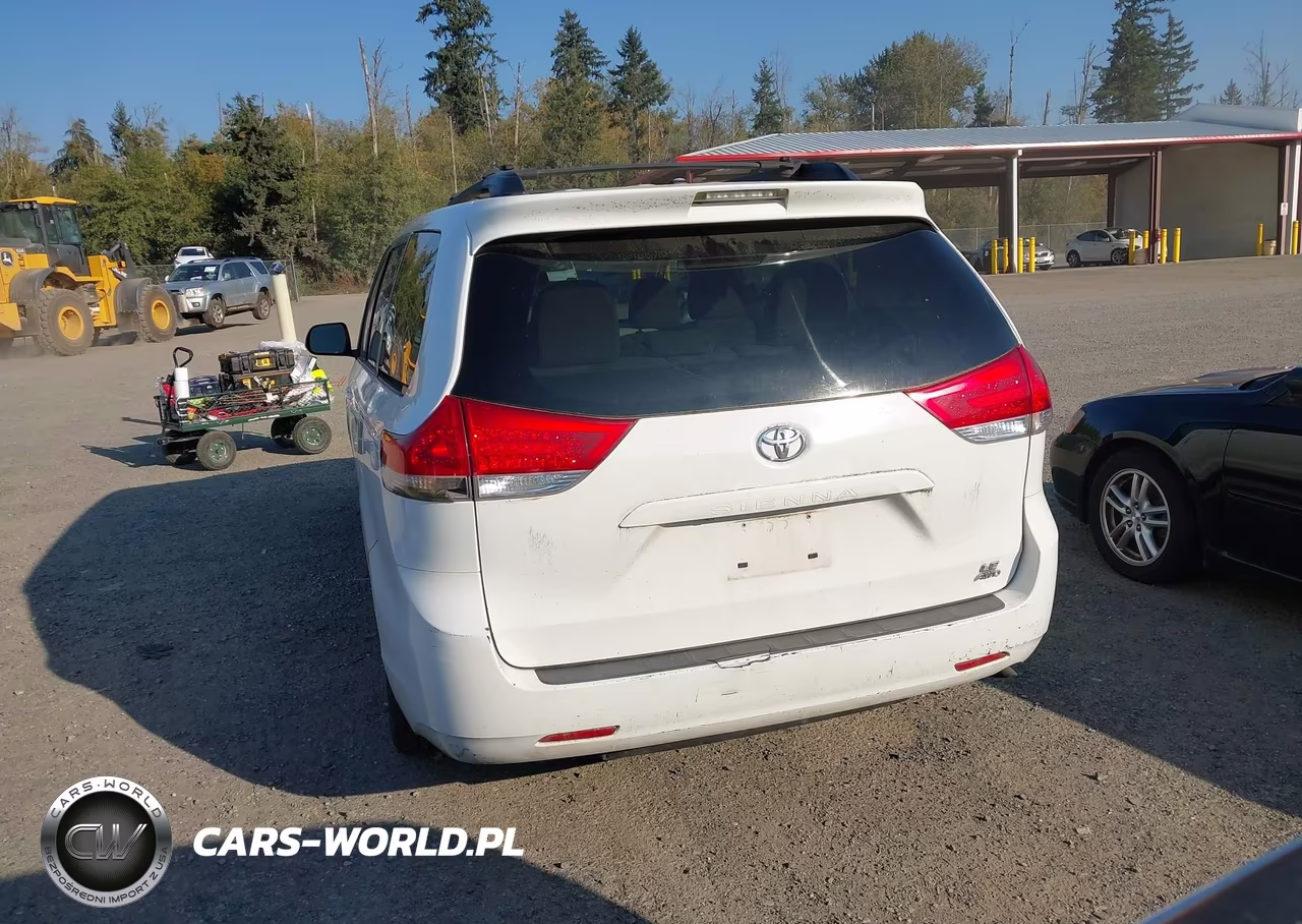 2012 Toyota Sienna Le 7 Passenger VIN:5TDJK3DC2CS040859 - 16