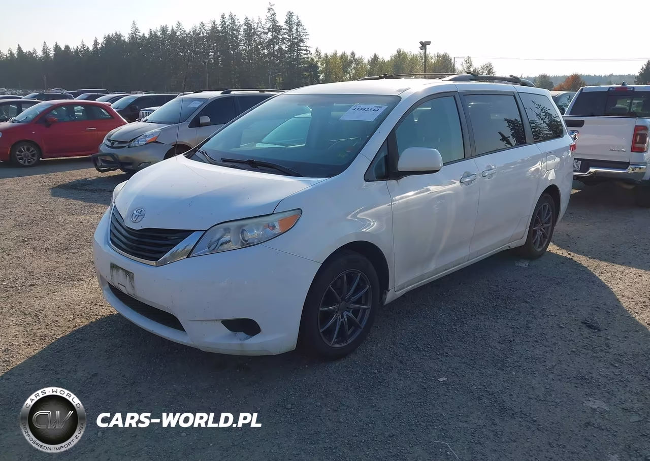 2012 Toyota Sienna Le 7 Passenger VIN:5TDJK3DC2CS040859 - 2