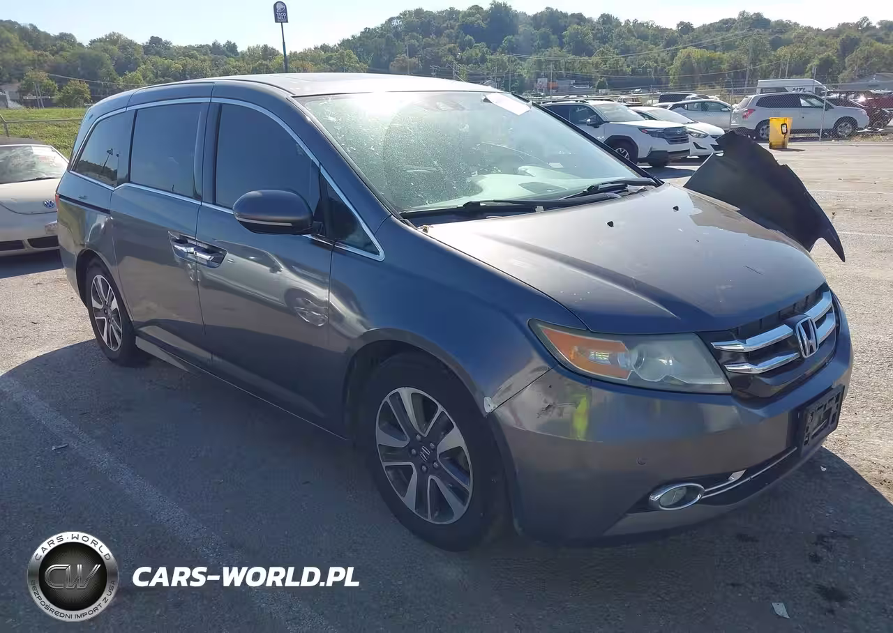 2016 Honda Odyssey Touring-Touring Elite