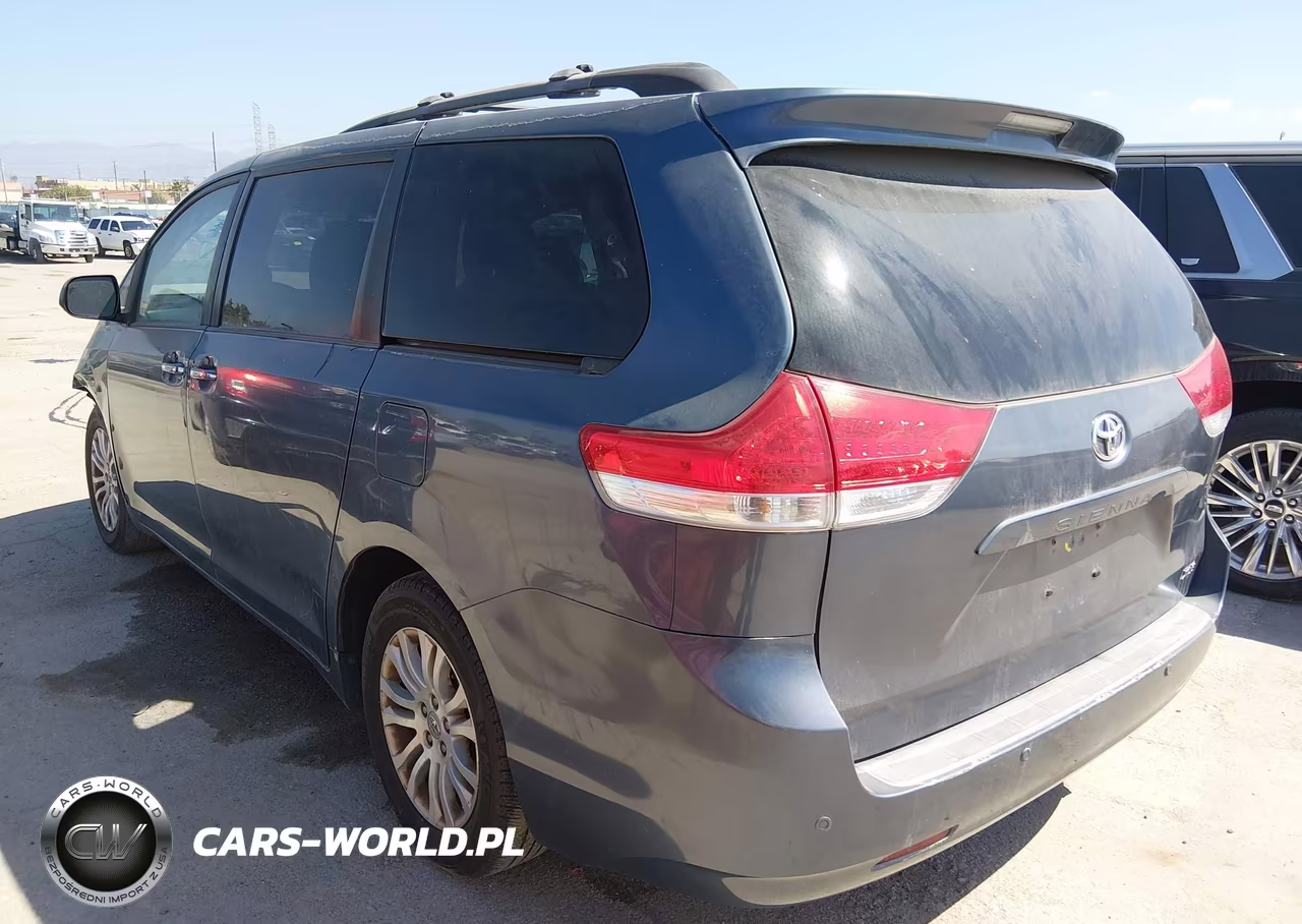 2013 Toyota Sienna Xle V6 8 Passenger VIN:5TDYK3DC8DS364236 - 3