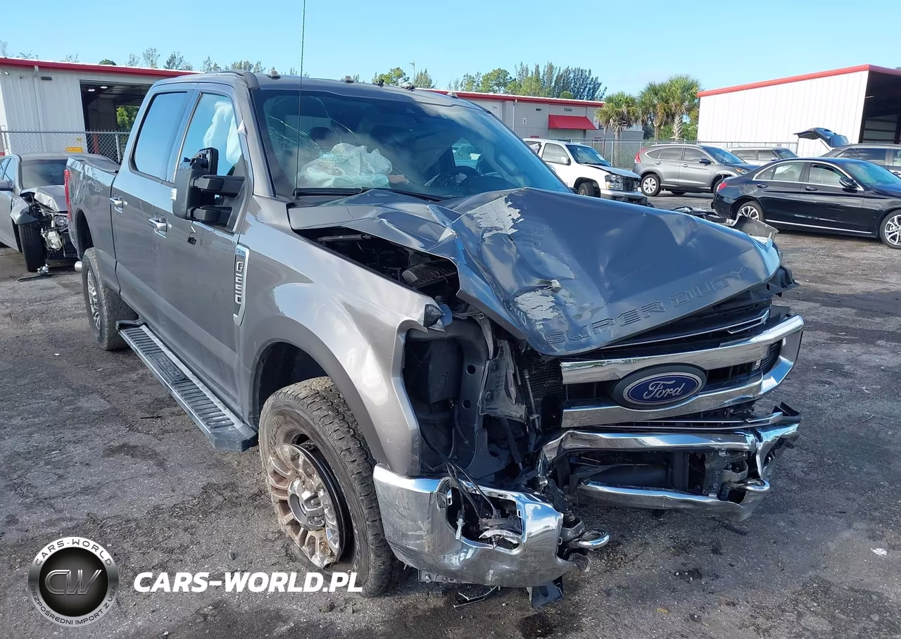 2021 Ford F-250 Xlt – zdjęcie 1 z 17
