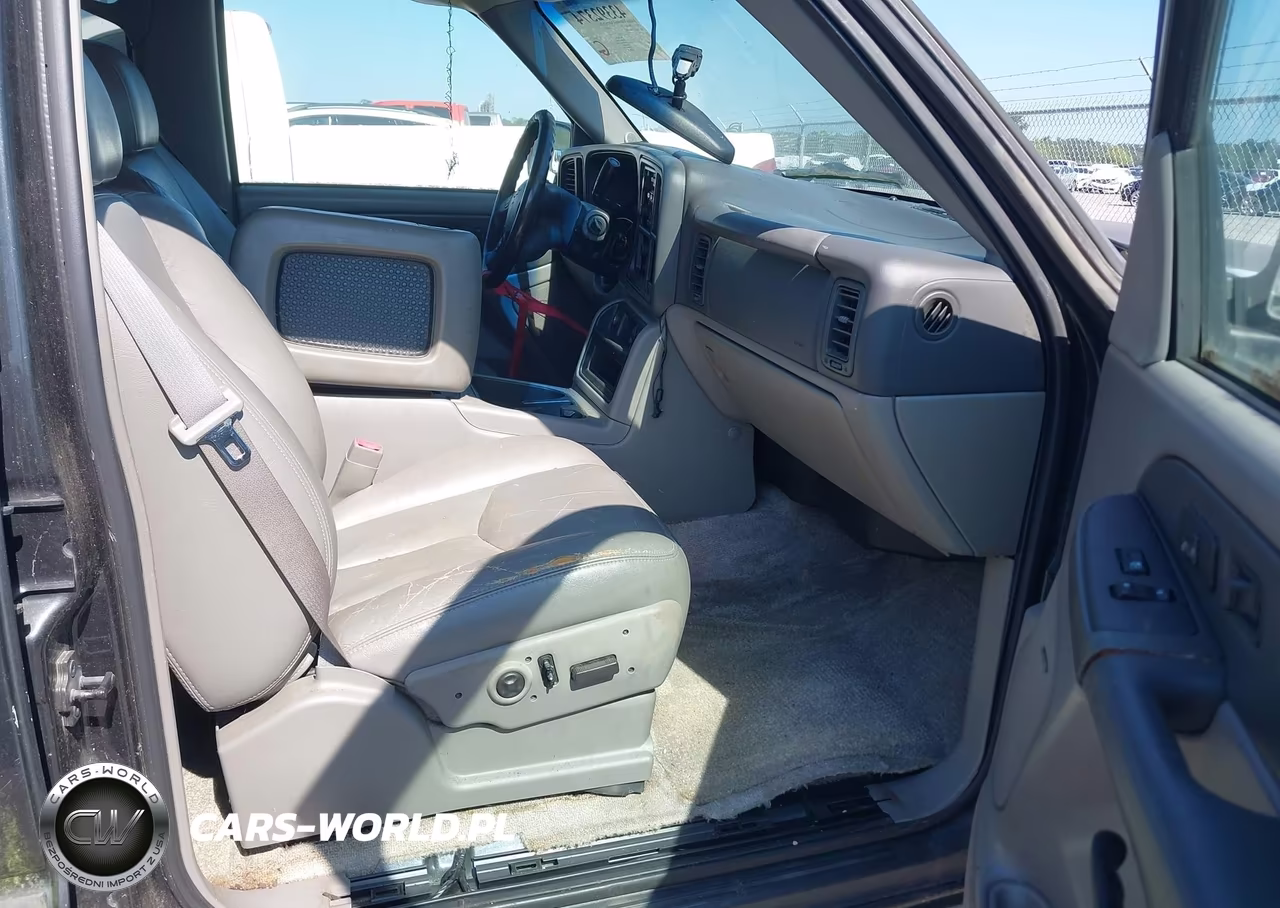 2003 Chevrolet Tahoe Lt VIN:1GNEC13Z83R242636 - 5
