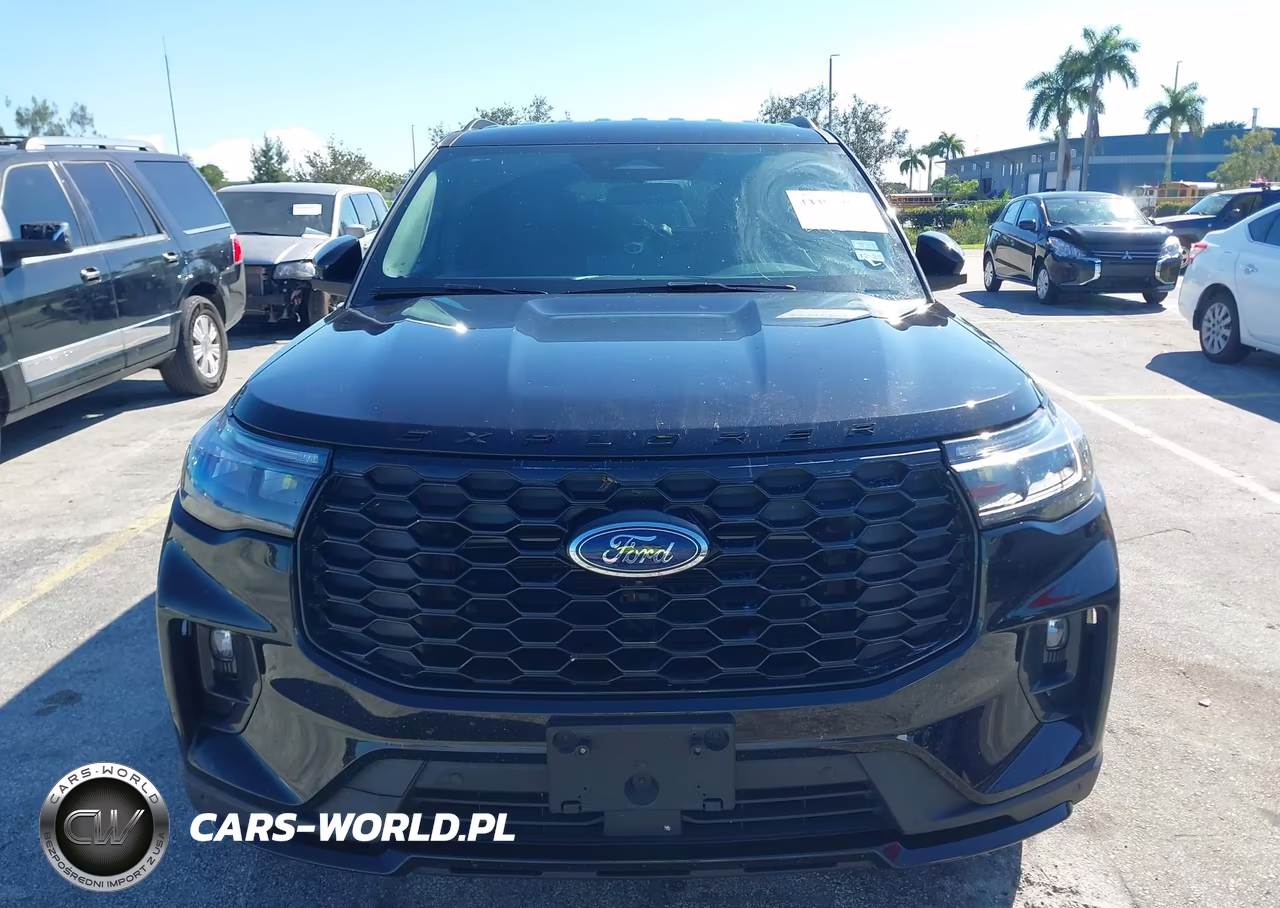 2025 Ford Explorer St-Line VIN:1FMUK8KH1SGB31313 - 13