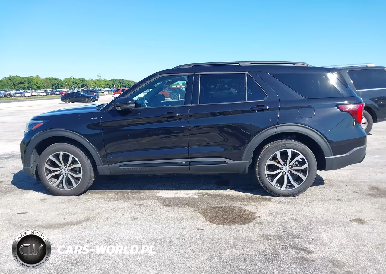 2025 Ford Explorer St-Line VIN:1FMUK8KH1SGB31313 - 15