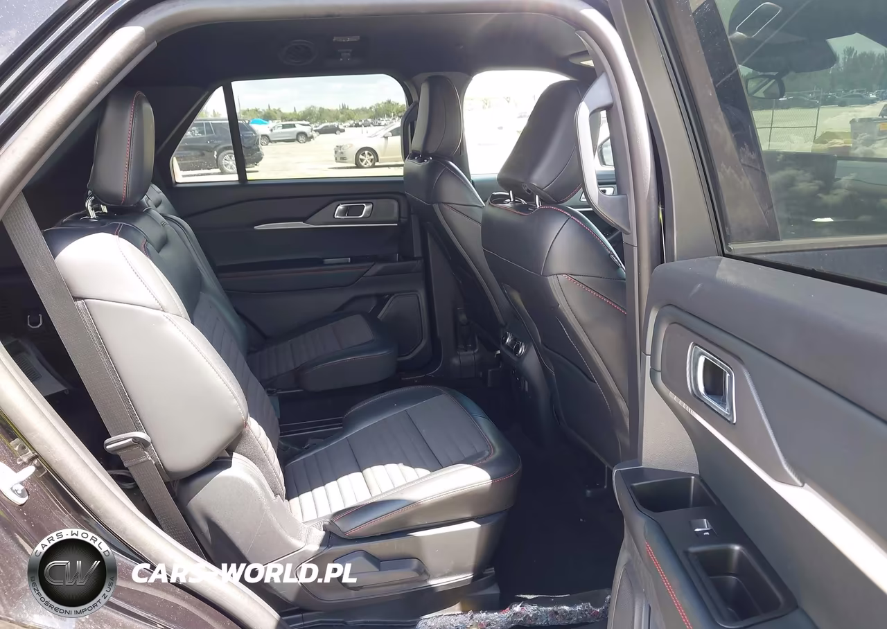 2025 Ford Explorer St-Line VIN:1FMUK8KH1SGB31313 - 8