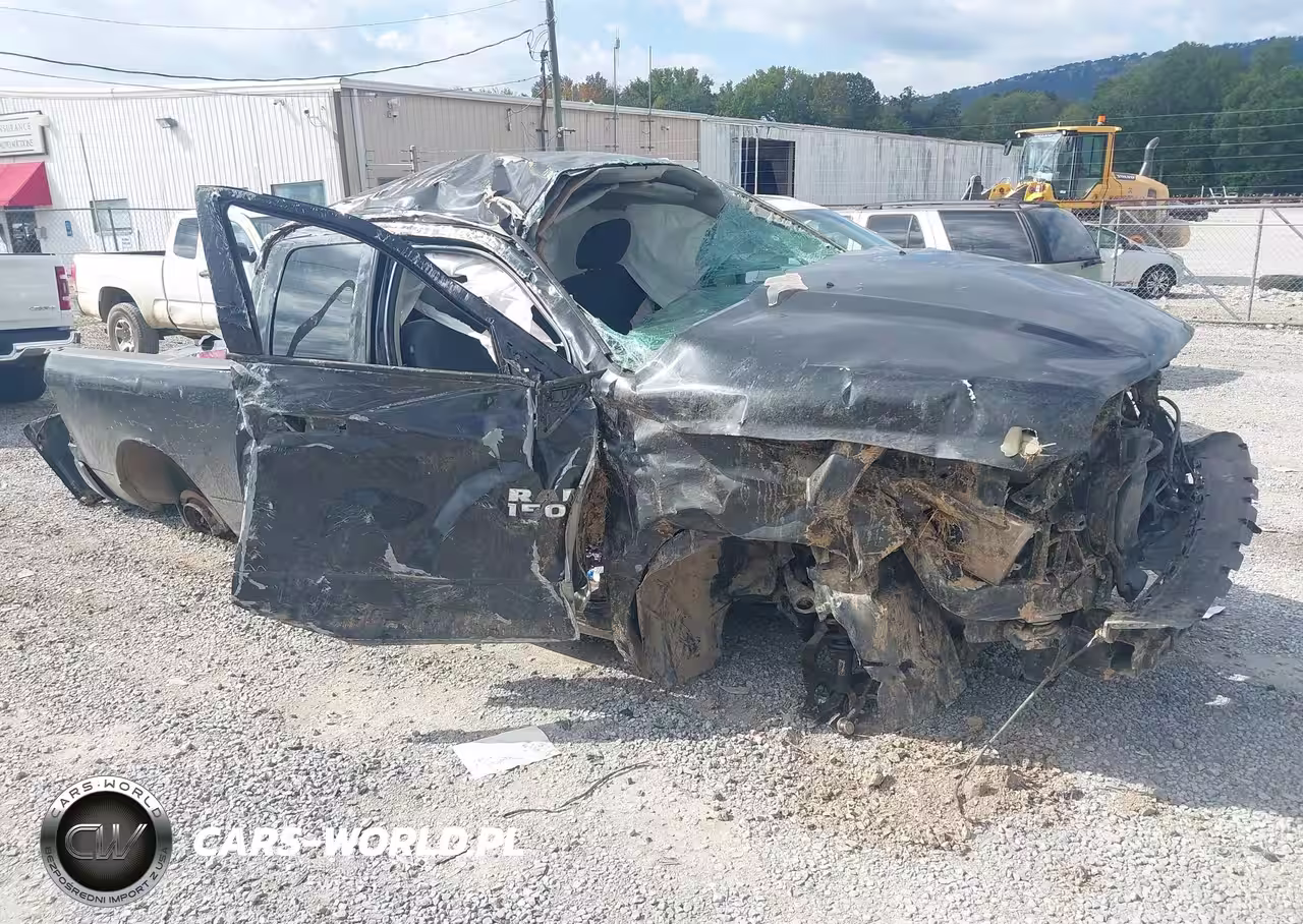 2018 Ram 1500 Express 4X4 6'4 Box