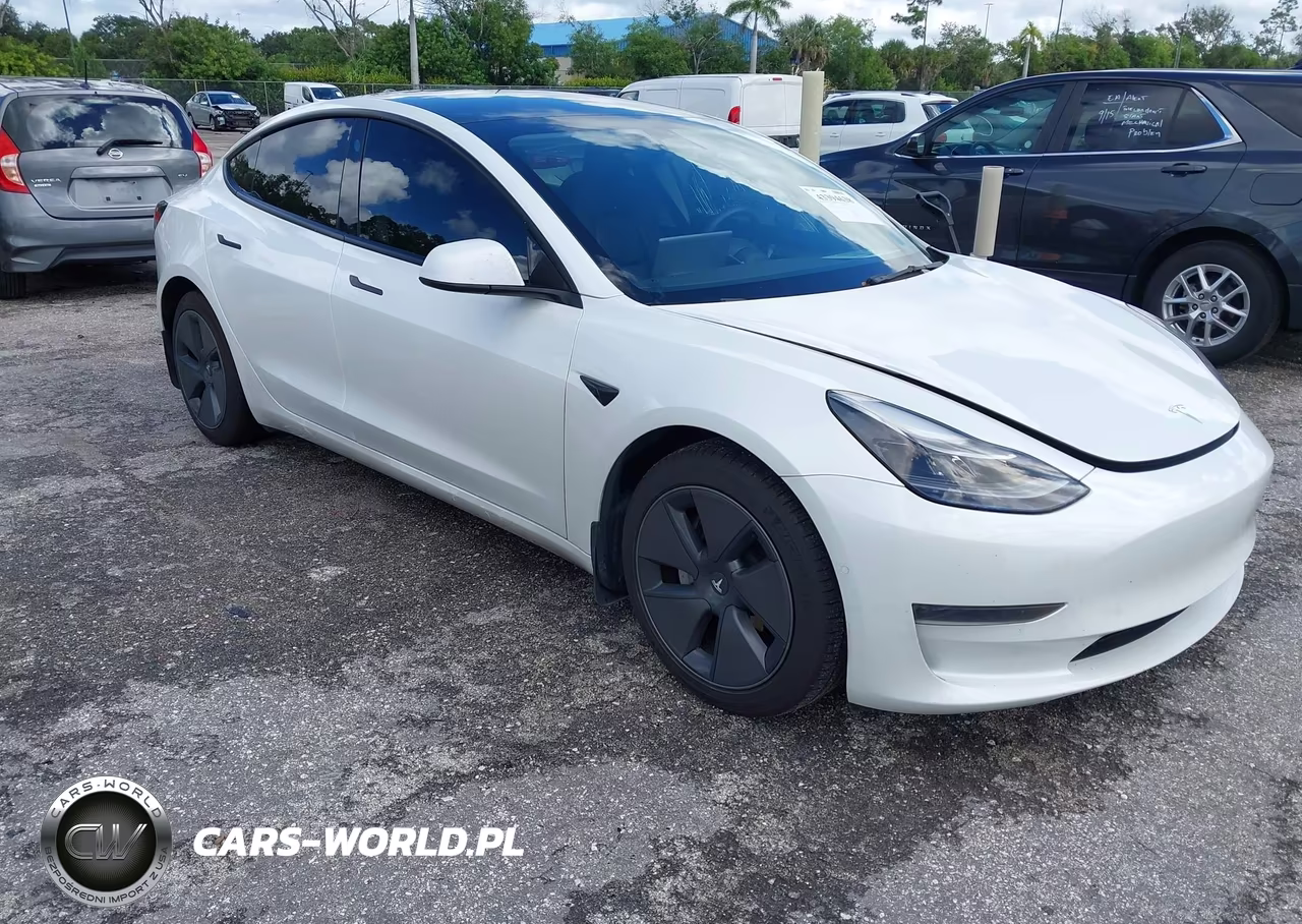 2022 Tesla Model 3 Rear-Wheel Drive – zdjęcie 1 z 16