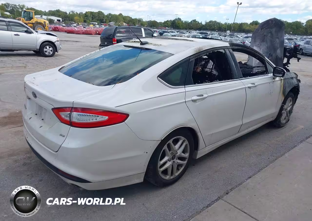 2015 Ford Fusion Se VIN:3FA6P0H73FR220500 - 4